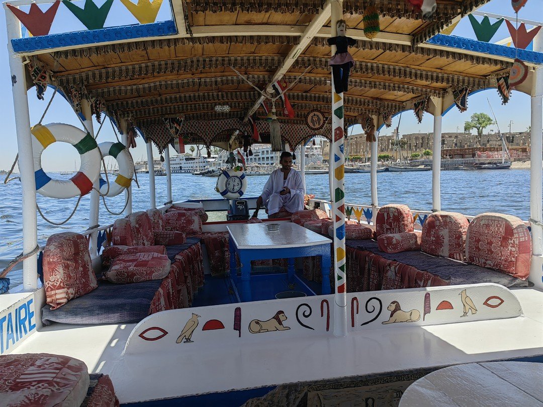 الأقصر بالطائرة من شرم الشيخ، برنامج ستاندرد مع زيارة وادي الملوك