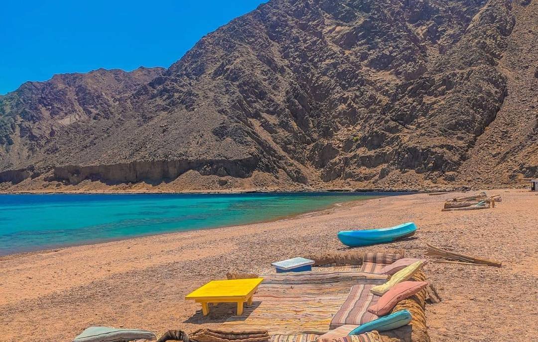 5 في 1 - وادي دهب + سفاري رباعيات + جولة على الجمال + ثلاث برك من شرم الشيخ