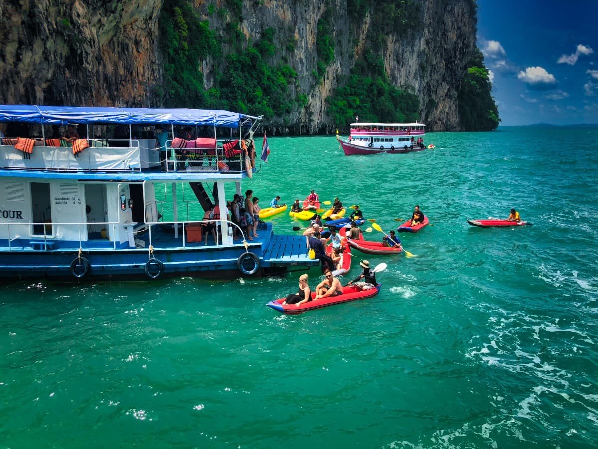 Isola di James Bond in barca grande