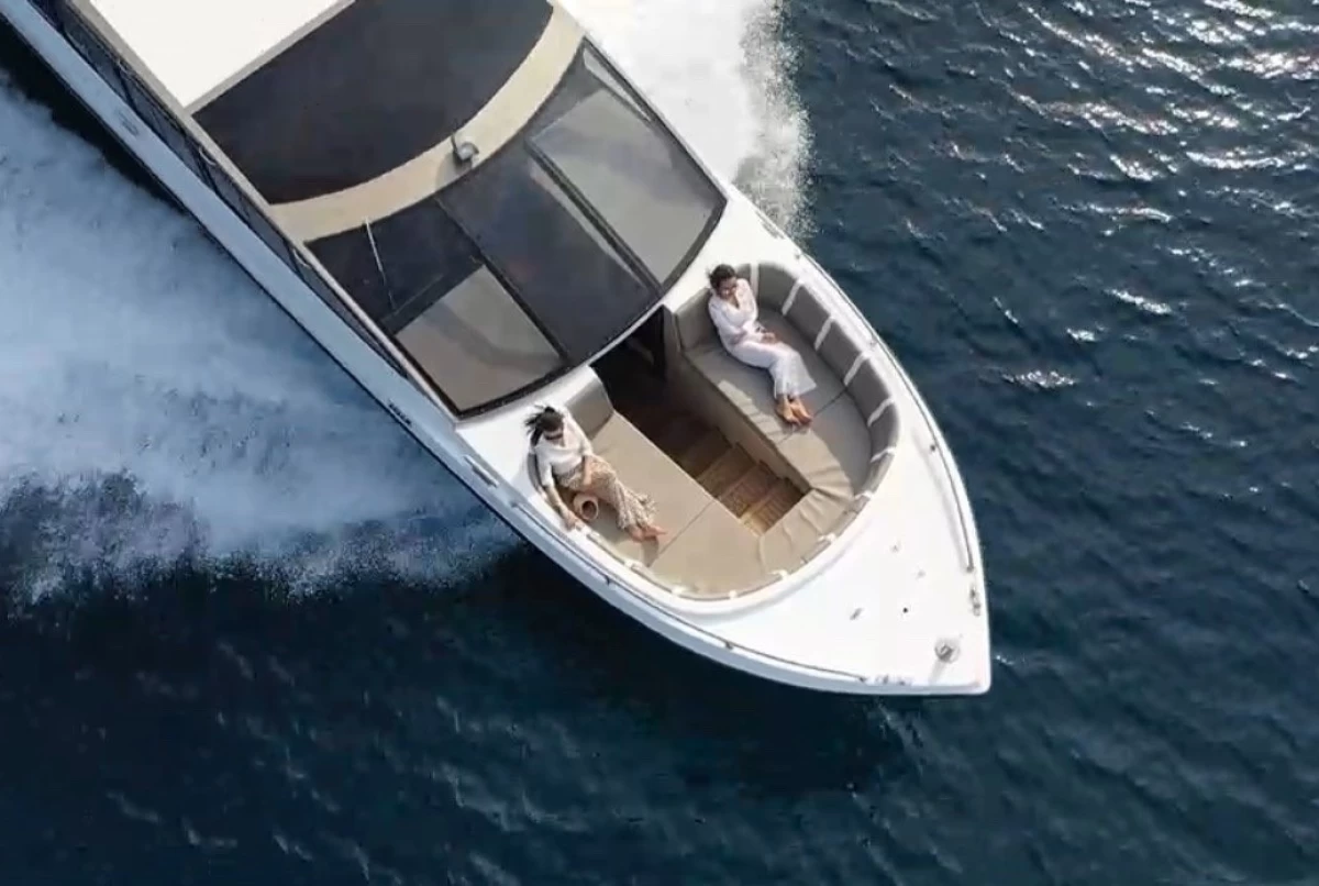 High-comfort speedboat SB9 and SB11 (private tour)