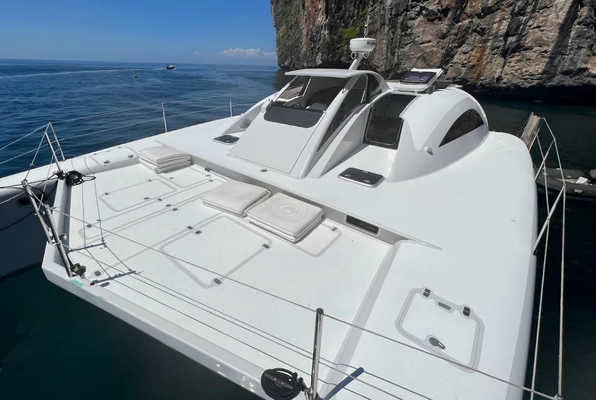 كاتاماران بمحرك CM5 (جولة خاصة)