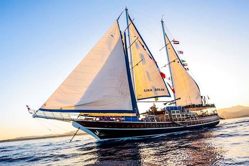 Вечерняя прогулка на яхте «Sina Dream»