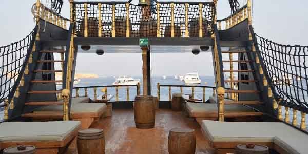 [Рас Мухамед] Белый остров  Пиратская яхта «Барбаросса»