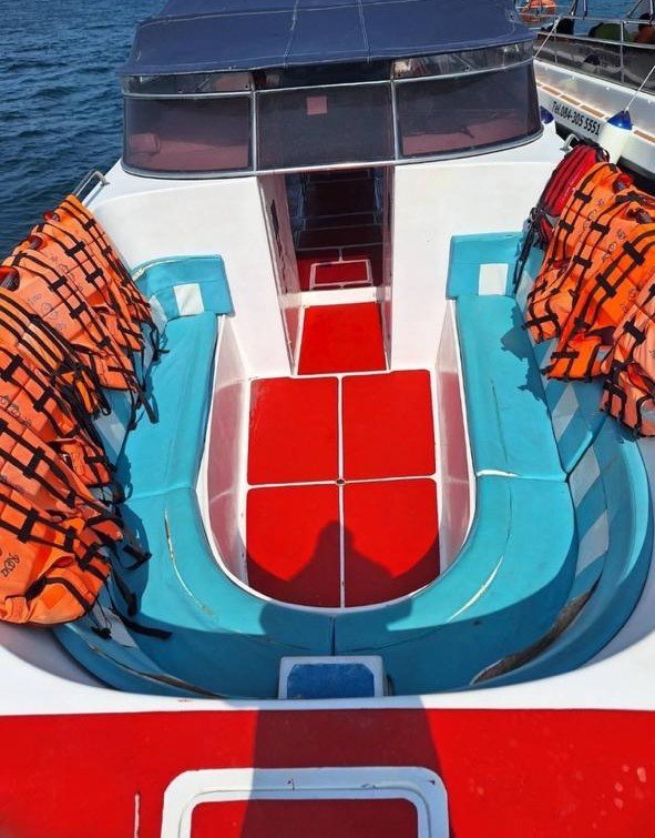 Острова Корал и Рача 1 день на скоростном катере(англ. гид)