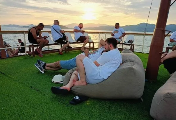 Isola di James Bond in barca grande