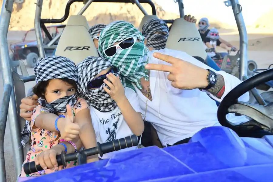 جولة VIP بسيارة الباجي نحو جبال سيناء والبدو
