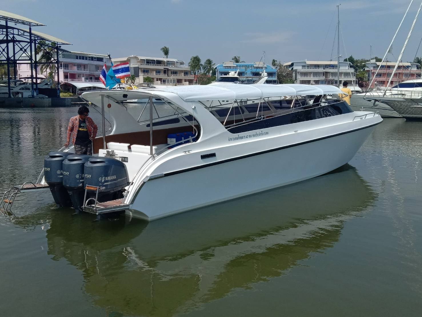 3 ОСТРОВА (Пхи-Пхи + Бамбуковый остров + Рангъяй) с рыбалкой на скоростном катере из Пхукета