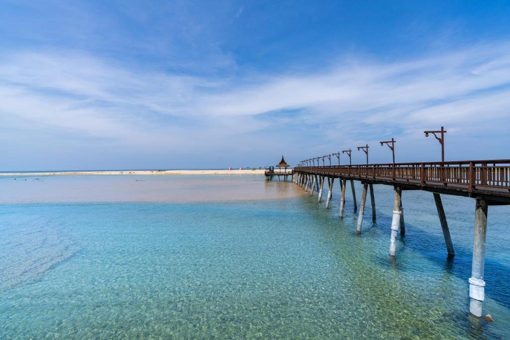 Avatar World + Hot Springs