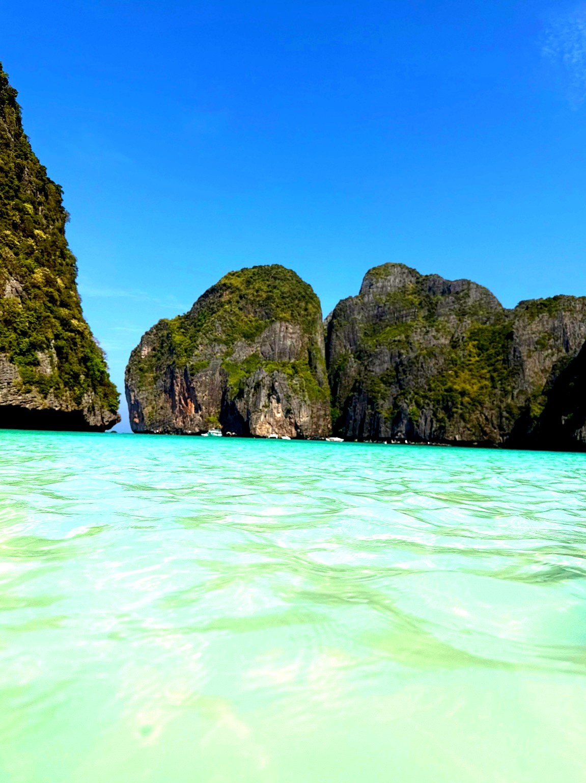 Phi Phi + Bamboo: Comfort at Sunrise