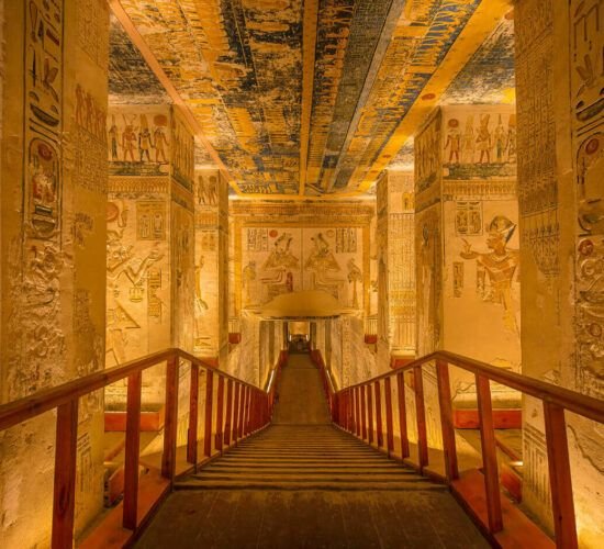 رحلة إلى الأقصر (معبد الكرنك، حتشبسوت، وادي الملوك) ضمن مجموعة صغيرة