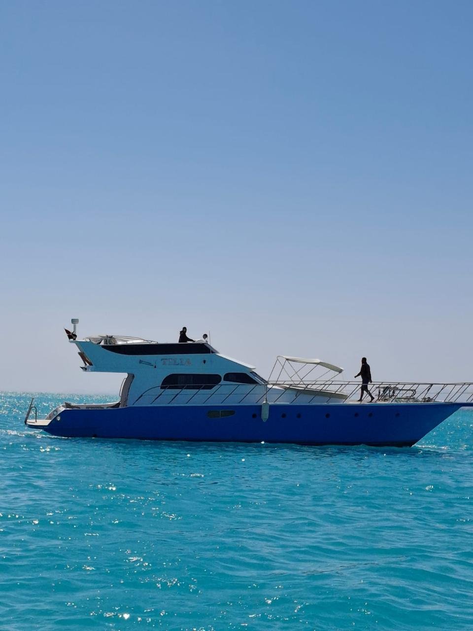 نزهة بحرية خاصة على يخت