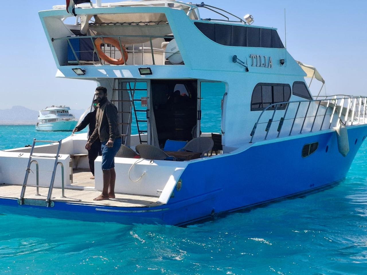 نزهة بحرية خاصة على يخت