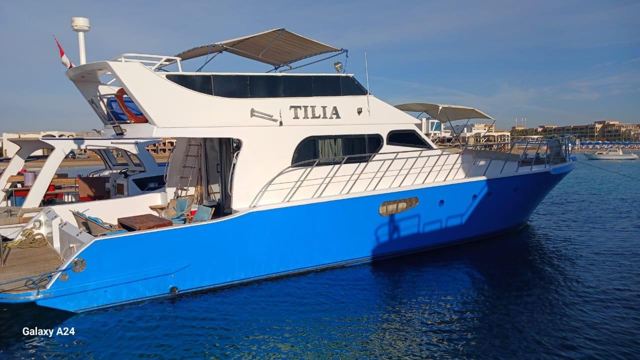 نزهة بحرية خاصة على يخت