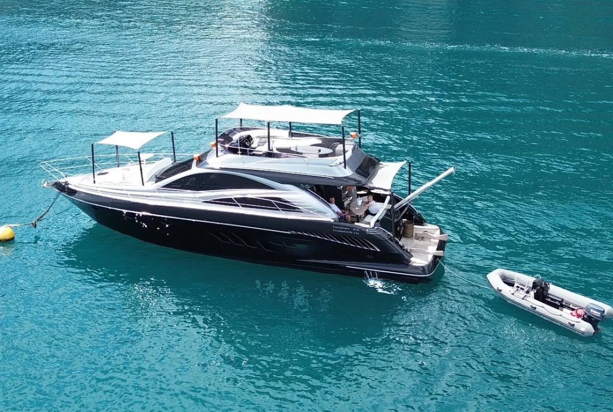 Моторная яхта Princess 55 (индивидуальная экскурсия)