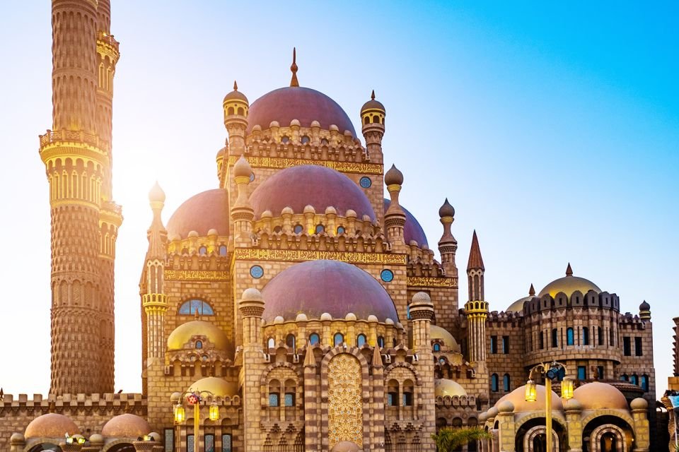 Частный трансфер в Старый город (Старый рынок) и обратно