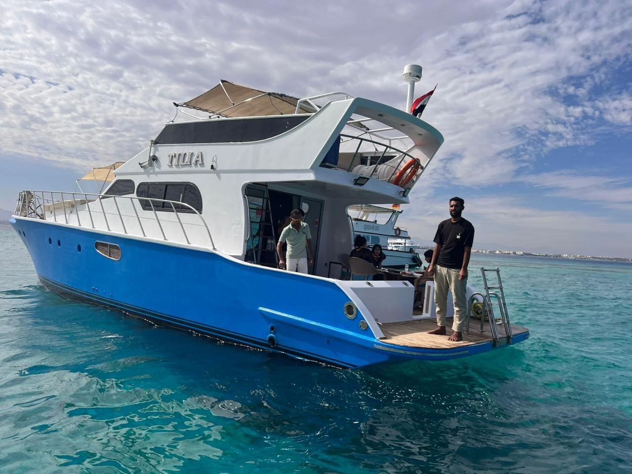 نزهة بحرية خاصة على يخت